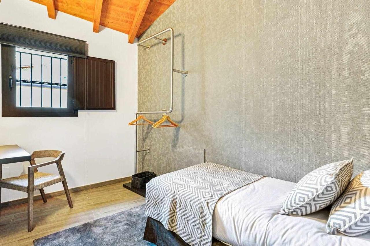 Can Bona Casa Espectacular Duplex Con Terraza Besalú Eksteriør bilde